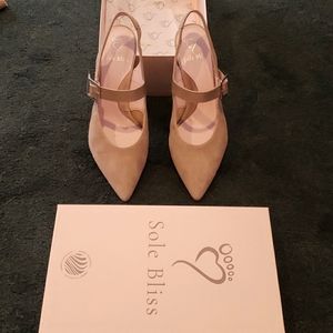 Sole Bliss Corinne taupe suede and metallic leather pump